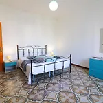 Casa Isabel A 10 Posti Tatil Evi